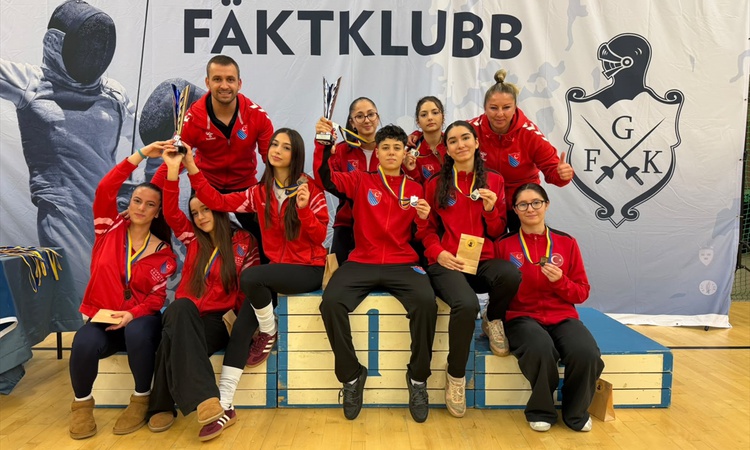Gothenburg'da yıldız eskrimciler takım olarak 1 altın, 2 gümüş ve 1 bronz kazandı ve Merak Edilenler