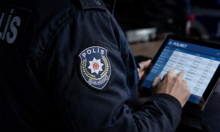 Ayrıntılar Netleşti: Gözaltındaki polislerin kirli ağı deşifre oldu! Vatandaşın tüm mahremini çeteye sunmuşlar