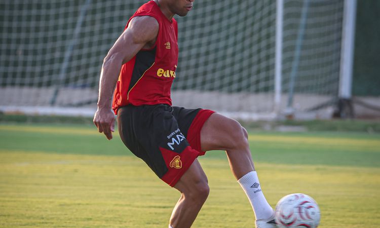 Son Gelişme: Göztepe'de Juan transferi zincirleme krize yol açtı - Son Dakika - Son Dakika Bilgileri