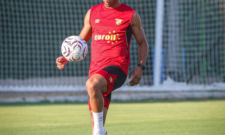 Kritik Açıklama: Göztepe'de transfer belirsizliği: Juan ve Dennis'in durumu merak ediliyor - Haberleri | İşte