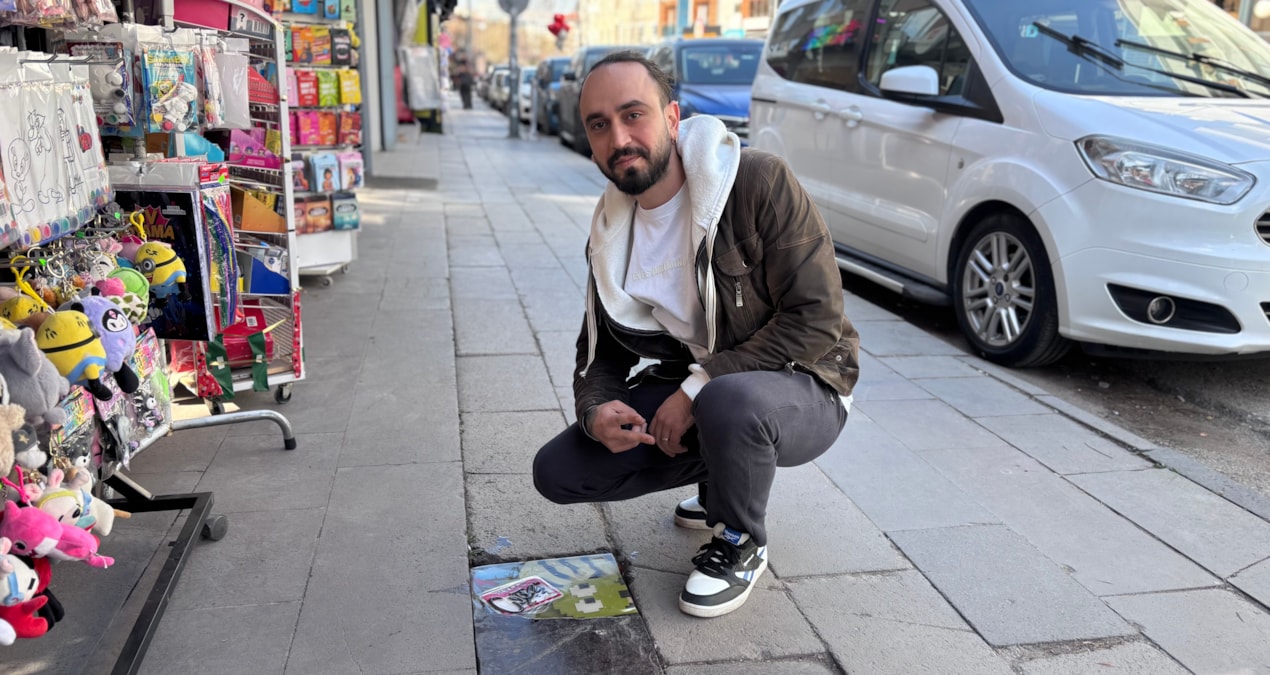 Kritik Açıklama: ‘Gri şehri' sanatıyla renklendiriyor - En Son Haber