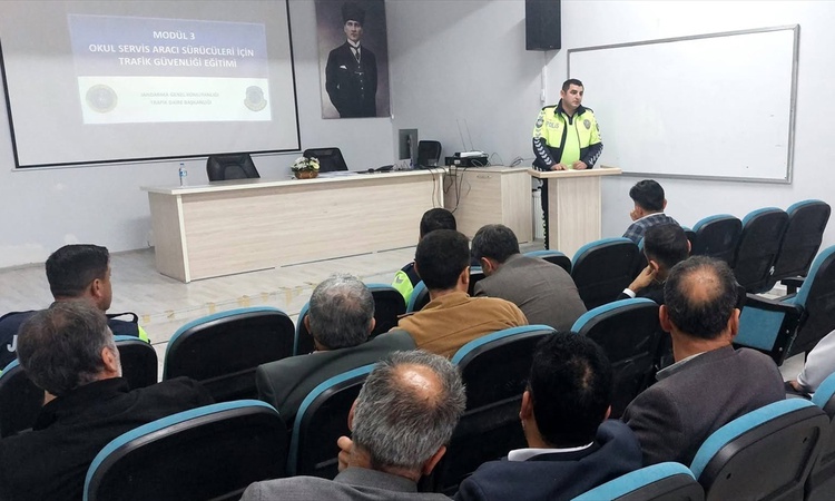 Gümüşhacıköy'de servis şoförlerine öğrenci güvenliği ve ilk yardım eğitimi verildi | İşte Tüm Ayrıntılar