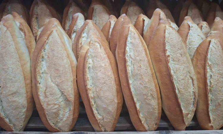 Gümüşhane'de ekmeğin gramajı 250 grama düşürüldü, kilogram fiyatı yüzde 12 arttı