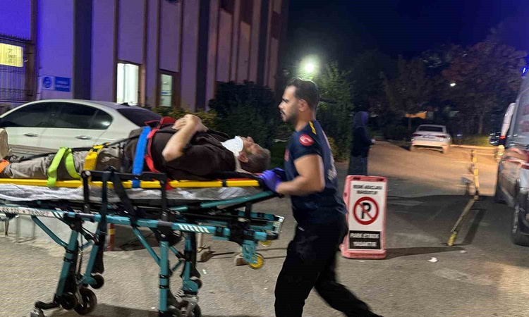 Gündemden Son Bilgiler: Adıyaman Kahta'da iki otomobil çarpıştı, kazada 8 kişi yaralandı: Gelişmeler Takip Edi