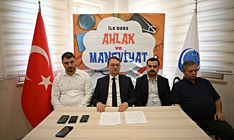 Gündemden Son Bilgiler: AGD Edirne Şube Başkanı İriş'ten okullarda ahlak ve maneviyat eğitimi önerisi: Gelişme