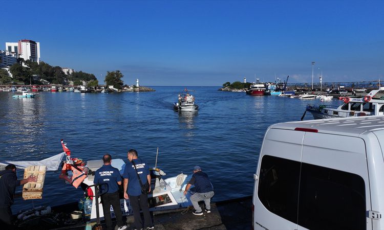 Gündemden Son Bilgiler: Akçakoca'da balıkçılar palamut bolluğu yaşıyor