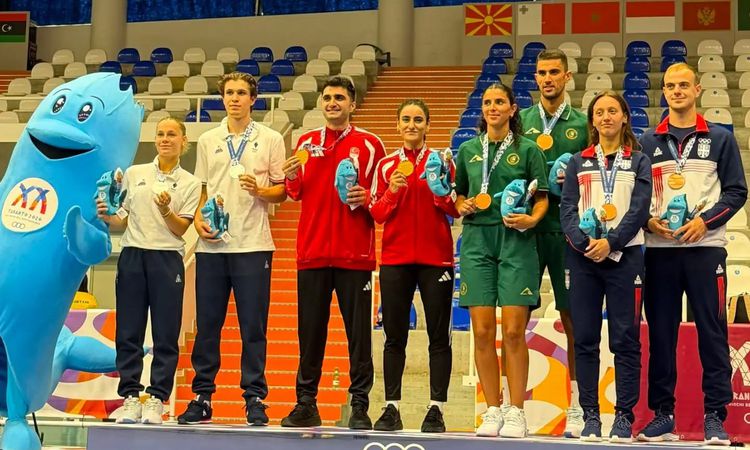 Gündemden Son Bilgiler: Akdeniz Oyunları’nda tarihi başarı: Erzincanlı milli badmintoncular altın madalyanın s