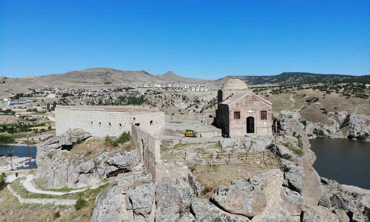 Gündemden Son Bilgiler: Aksaray Güzelyurt'taki Yüksek Kilise, 1924 mübadele öncesi birlikte yaşamı yansıtıyor