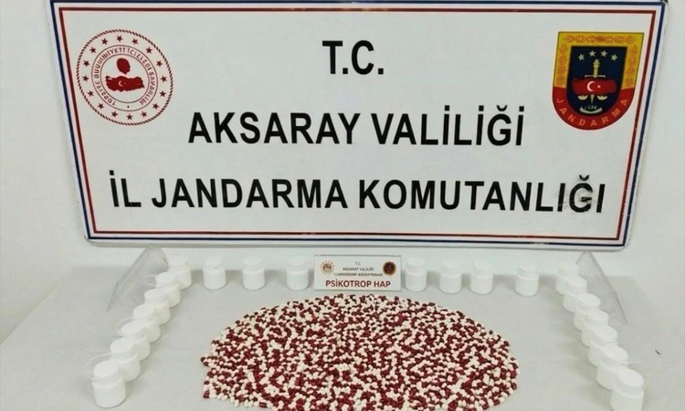 Gündemden Son Bilgiler: Aksaray'da jandarmanın uyuşturucu operasyonunda 3 zanlı hakkında tutuklama kararı veri