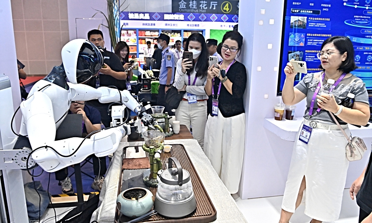 Gündemden Son Bilgiler: Albüm: 23. Çin-ASEAN Fuarı, Çin'in Nanning kentinde resmen start aldı