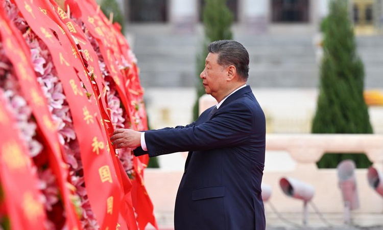 Gündemden Son Bilgiler: Albüm: Çin Cumhurbaşkanı Xi, Beijing'de düzenlenen Şehitleri Anma Günü törenine katıld