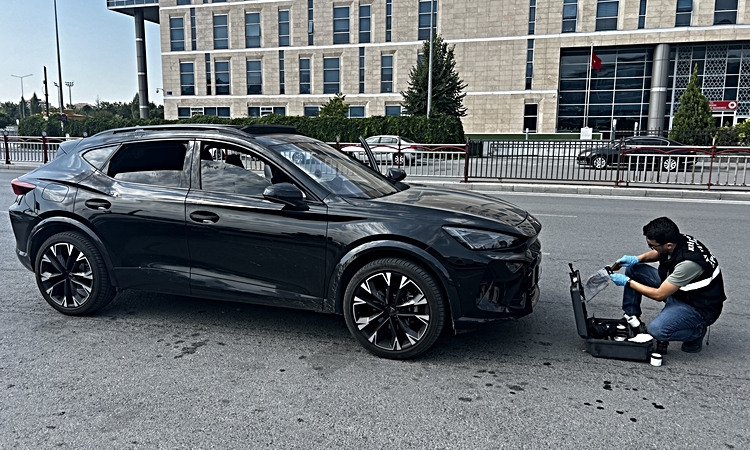 Gündemden Son Bilgiler: Anahtarı üzerinde unutulan otomobili çalan 4 çocuk yakalandı