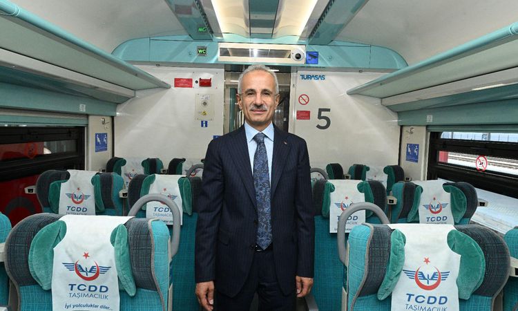 Gündemden Son Bilgiler: Ankara-Konya YHT Hattı 15 yılda 22,8 milyon yolcu taşıdı ve Merak Edilenler
