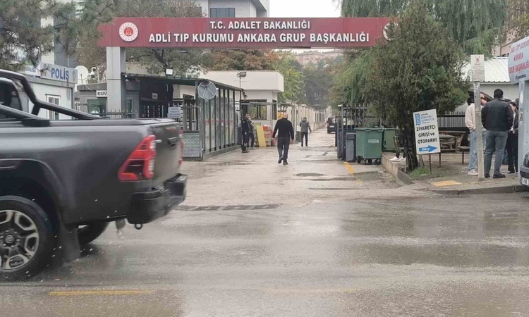 Gündemden Son Bilgiler: Ankara Mamak'ta baba, kızı ve erkek arkadaşını öldürüp teslim oldu