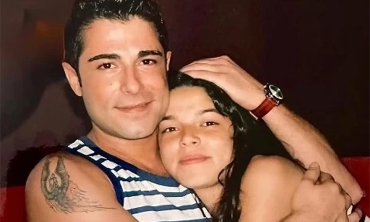 Gündemden Son Bilgiler: Atilla Taş'ın evlat acısı! Ünlülerden peş peşe başsağlığı mesajları geldi - Son Dakika