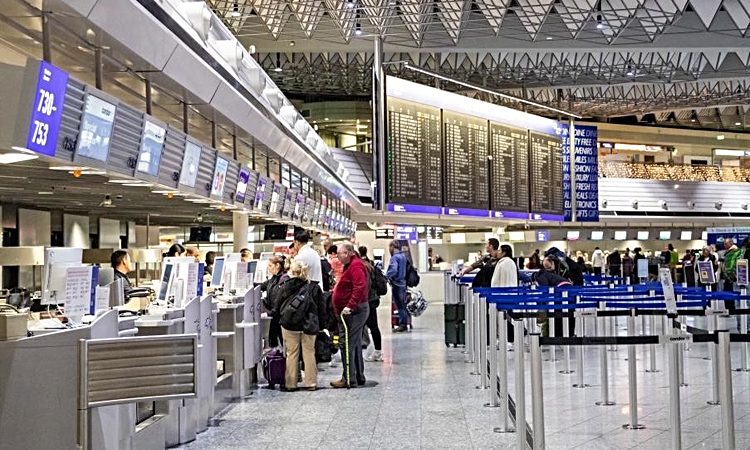 Gündemden Son Bilgiler: Avrupa’da 9 ülke giriş-çıkış sistemini erteledi - Son Dakika Bilgileri
