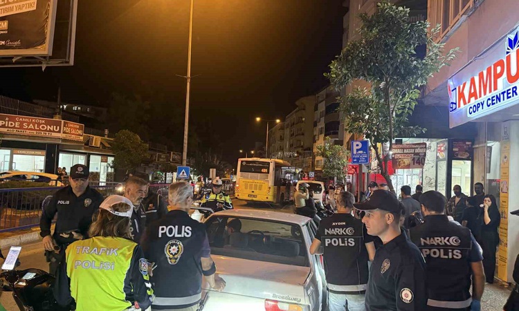 Gündemden Son Bilgiler: Aydın Efeler'de huzur uygulaması yapıldı, İl Emniyet Müdürü Faruk Karaduman denetledi