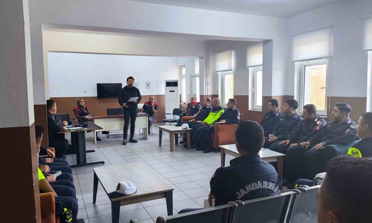 Gündemden Son Bilgiler: Aydın Köşk'te jandarmaya gıda güvenliği ile taklit ve tağşiş eğitimi verildi | İşte Tü