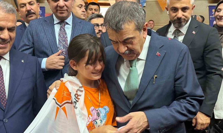 Gündemden Son Bilgiler: Bakan Tekin: 'Terörsüz Türkiye' süreci sabote edilirse çözüm için karamsar olurum