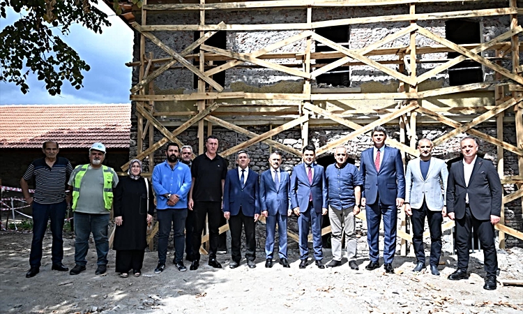 Gündemden Son Bilgiler: Bakan Yardımcısı Boyraz, restorasyonu süren Tarihi Derbent Tren Garı'nı inceledi