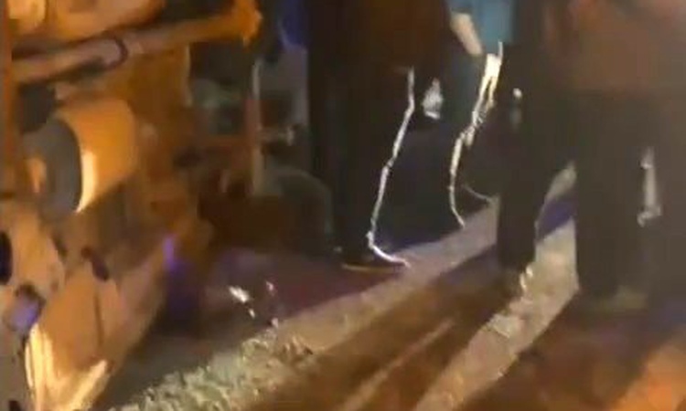 Gündemden Son Bilgiler: Batman-Hasankeyf kara yolunda yan yatan minibüsteki 6 yaralı hastaneye kaldırıldı: Gel