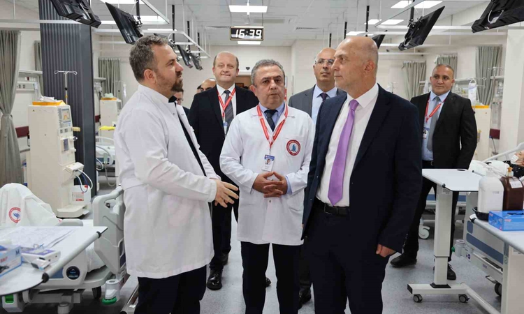 Gündemden Son Bilgiler: BEUN Rektörü Ulusoy, BEUN Hastanesindeki yenileme çalışmalarını yerinde inceledi ve Me