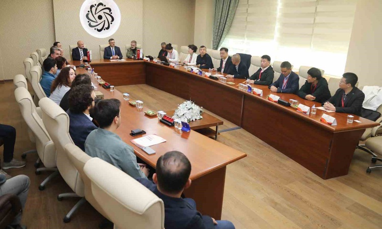 Gündemden Son Bilgiler: BTÜ, Çinli FICMES heyetiyle ortak araştırma projelerini görüştü