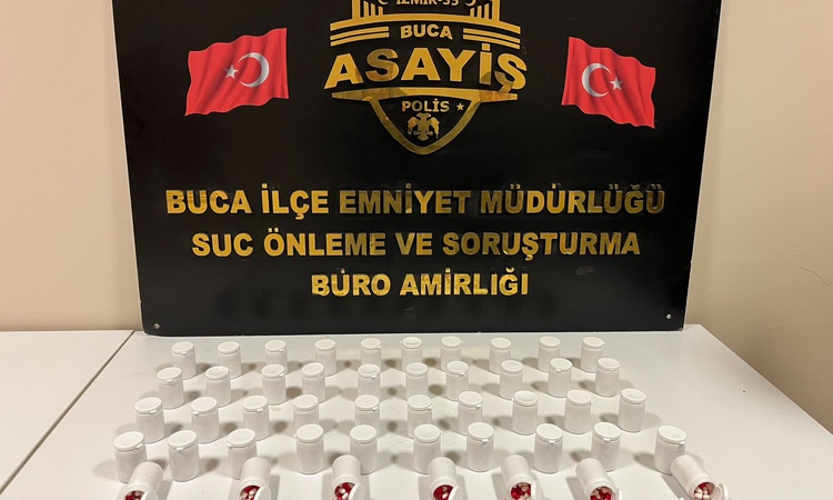 Gündemden Son Bilgiler: Buca İlçe Emniyet Müdürlüğü'nün uyuşturucu operasyonunda 5 şüpheli yakalanarak gözaltı