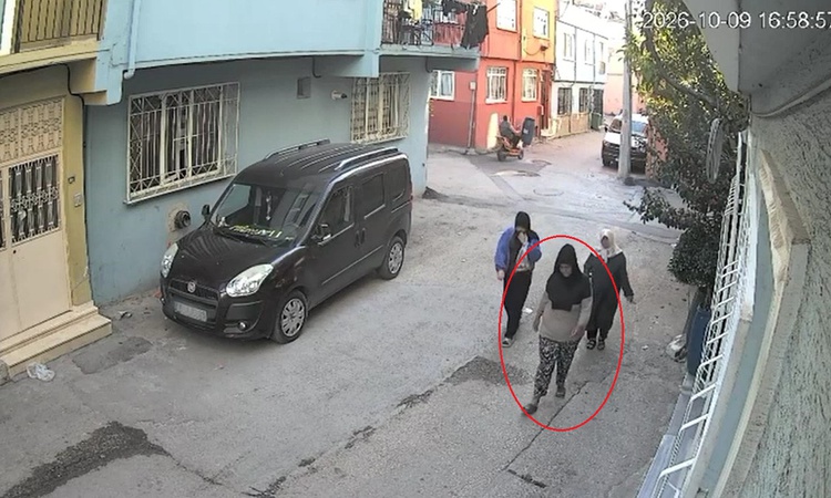 Gündemden Son Bilgiler: Bursa'da 450 bin TL'lik ziynet eşyası çalan kadın, 35 kameradan izlenip yakalandı: Gel