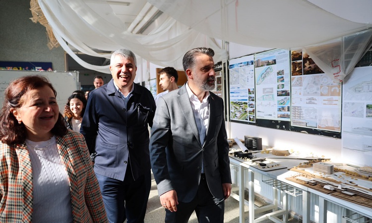 Gündemden Son Bilgiler: Bursa Büyükşehir Başkan Vekili Biba, BUÜ Mimarlık öğrencilerine deneyimlerini anlattı