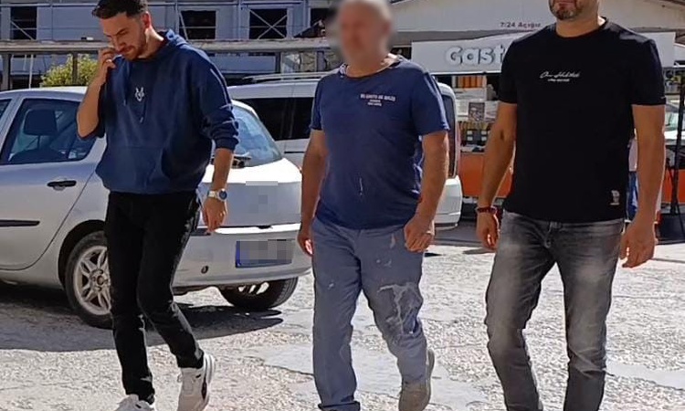 Gündemden Son Bilgiler: Bursa İnegöl'de mezarlıkta çıkan baltalı kavgada 1 kişi yaralandı - Son Dakika Bilgile