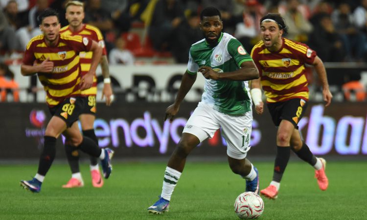 Gündemden Son Bilgiler: Bursaspor, Kayserispor'u 2-1 Devirdi: Zirveye Ortak Oldu: Gelişmeler Takip Ediliyor