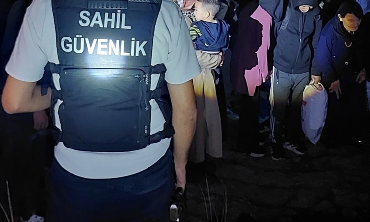 Gündemden Son Bilgiler: Çanakkale'de 29 düzensiz göçmen yakalandı - Son Dakika Bilgileri