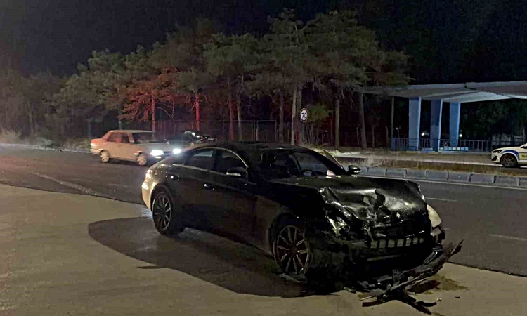 Gündemden Son Bilgiler: Çerkezköy-Kapaklı yolunda iki araç çarpıştı, 2 kişi yaralandı ve Merak Edilenler