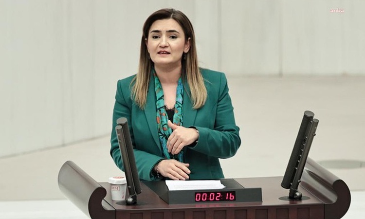Gündemden Son Bilgiler: CHP'li Kılıç, Osmaniye'de öldürülen öğretmen için güvenlik zafiyetine dikkat çekti ve