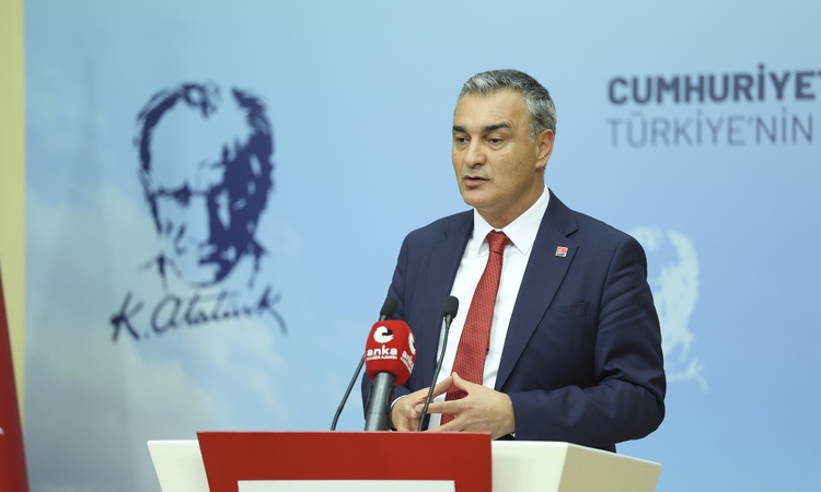 Gündemden Son Bilgiler: CHP'li Sarı, 39 belediye başkanının AKP'ye geçmesine Özgür Özel'den özeleştiri istedi