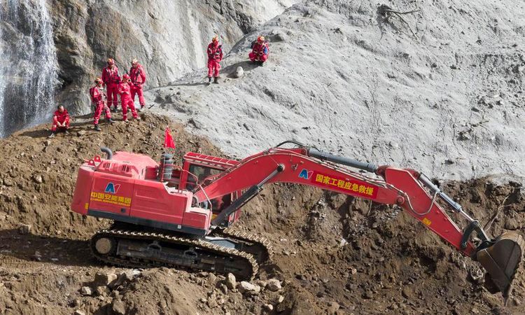 Gündemden Son Bilgiler: Çin, Gyirong Sınır Kapısı'ndaki Heyelan Kurtarma Çalışmaları İçin Meteorolojik Desteği