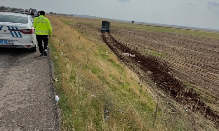 Gündemden Son Bilgiler: Diyarbakır'da 20 yolculu belediye otobüsü tarlaya girdi, kimse yara almadı | İşte Tüm