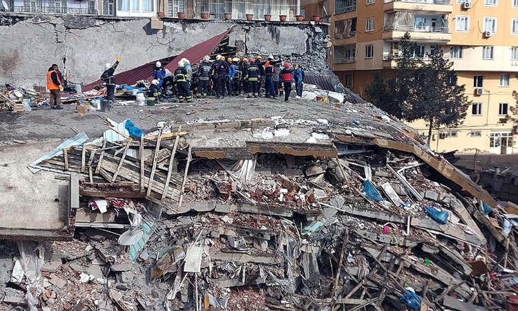 Gündemden Son Bilgiler: Diyarbakır'da 77 kişinin öldüğü binada skandal üstüne skandal! Bilirkişi raporundan ko