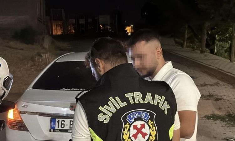 Gündemden Son Bilgiler: ’Dur’ ihtarına uymayan 19 yaşındaki alkollü sürücüye 202 bin TL ceza: Gelişmeler Takip