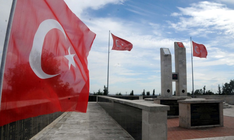 Gündemden Son Bilgiler: Edirne'de Asker Hastanesi şehitleri anıldı - Son Dakika Bilgileri