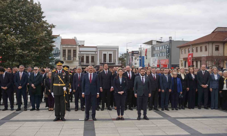 Gündemden Son Bilgiler: Edirne’de Cumhuriyet’in 103. yılına coşkulu kutlama: Gelişmeler Takip Ediliyor