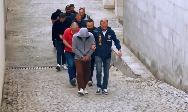 Gündemden Son Bilgiler: Edirne'de yasa dışı bahis operasyonunda 14 şüpheliden 13'ü hakkında tutuklama kararı v