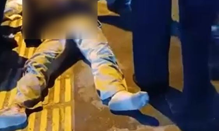 Gündemden Son Bilgiler: Ehliyetsiz sürücünün kullandığı motosiklet ile otomobil çarpıştı: 1 ölü, 2 yaralı - So