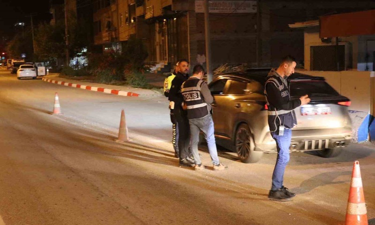 Gündemden Son Bilgiler: Elazığ Kovancılar'da emniyet ve narkotik ekipleri uyuşturucuya karşı denetim yaptı: Ge