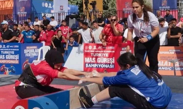 Gündemden Son Bilgiler: Elazığlı güreşçileri İstanbul’dan madalyalarla döndü | İşte Tüm Ayrıntılar