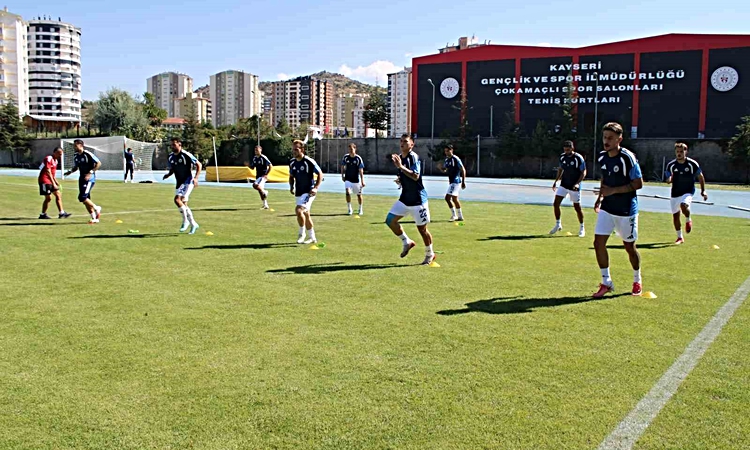 Gündemden Son Bilgiler: Erciyes 38 FK, Diyarbekirspor beraberliği sonrası oyuncularına iki gün izin verdi: Gel