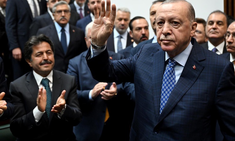 Gündemden Son Bilgiler: Erdoğan'ın kravatındaki detay dikkat çekti | İşte Tüm Ayrıntılar