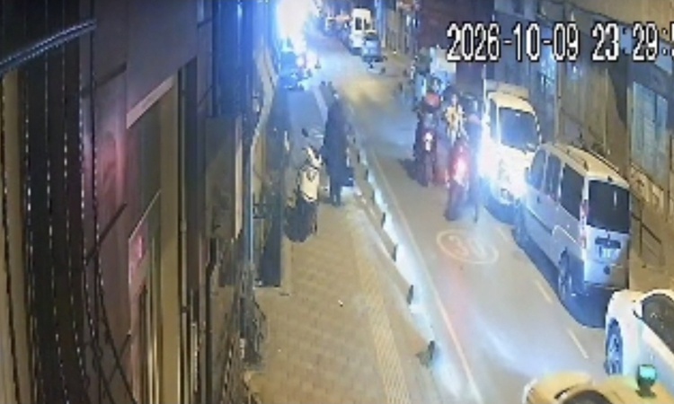 Gündemden Son Bilgiler: Esenler'de polisten kaçan 18 yaş altı motosikletliye 259 bin 557 lira ceza verildi ve
