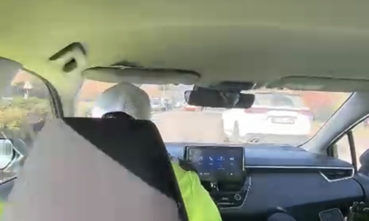 Gündemden Son Bilgiler: Eskişehir'de KPSS'ye geç kalan genç, polis aracıyla son saniyede yetiştirildi | İşte T